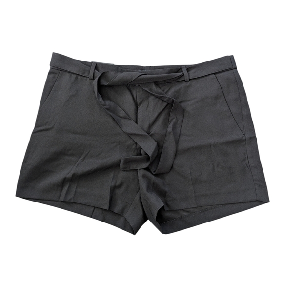 Banana Republic Pants - NWT Banana Republic Women's Flat Front Shorts 4" Black Size 14 Belted High Waist